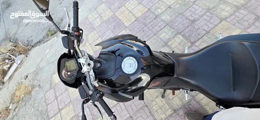  2 دراجة ابريليا 750 cc بحالة ممتازة 2016 ماشية 24000 فقط مالك ثاني صيانة دورية في الشركة 3200 دينار