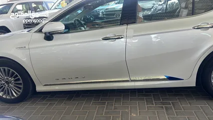  27 TOYOTA CAMRY EPLUS ( معرض الحضر )