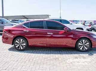  5 Nissan Altima 2019 very clean