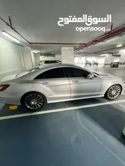  5 Mercedes CLS 400 - GCC specs  with service contract