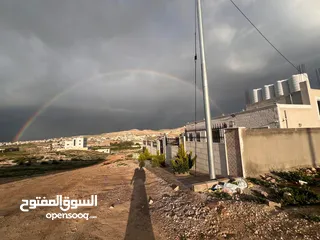  15 بيت مستقل في ارقى مناطق الزرقاء ضاحية البستان   واجهة حجر تشطيب سوبر ديلوكس مسطح البناء 170الارض500