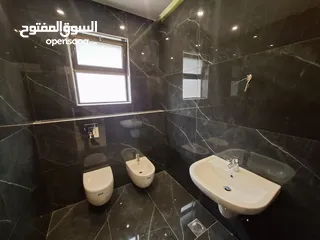  3 شقة شبه مفروشة للإيجار ( Property 41034 ) سنوي فقط