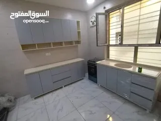  23 كاونتر mdf 3 مترات مع سنك متر ونص مرمر  