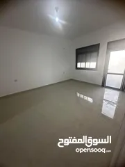  16 شقة للبيع في بيتونيا بالقرب من مسجد سيف الدين تشطيب سوبر ديلوكس حديثة البناء  مساحة الشقة 200 م صافي