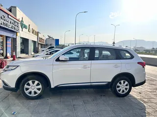  3 Mitsubishi Outlander 2018 V4 ( Expat Driven )