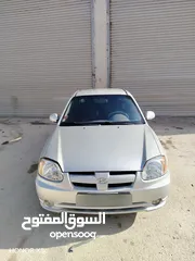  1 هيونداي فيرنا 2002 مع جنط مغنيسيوم
