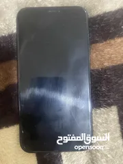  3 ايفون xr بحالة الوكالة