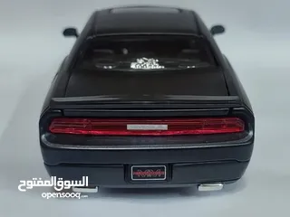  11 مجسم دودج جالنجر حديد قياس 1/24 بتفتح كل الابواب وكالة . 35 دينار