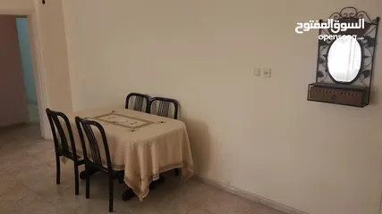  8 شقه مفروشه للايجار في منطقه العامريه بنابلس