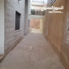  1 3 شقق باقي من المشروع السلط منطقة اسكان المهندسين شقق سوبر ديلوكس شبه ارضي موقع ممتاز أبراج البلقأ