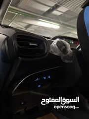  22 تيوتا بريوس 2022 فل كامل ماعدا فتحه بحاله الوكاله جمرك اليوم بسعر حرق