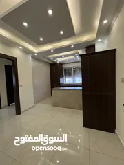  4 شقة فاخرة دوبلكس ثالث و روف مع ترس كبير