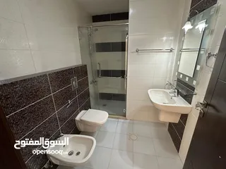  8 شقه غير مفروشه للايجار في عبدون ( Property 39798 ) سنوي فقط