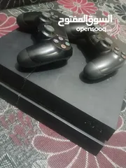  2 بلاستيشن 4 للبيع بحالة الوكالة ما في اي مشاكل بحال الوكاله مطلوب فيه 120 دينار