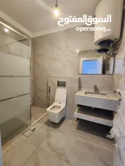  5 شقة فارغة للإيجار في الصويفية - REF: 14665