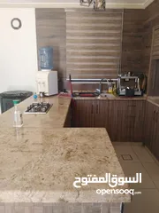  28 شاليه ومزرعه للايجار