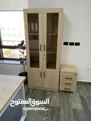  1 خزانه ملفات خشب وزجاج اربع ابواب للملفات والفايلات بسعر خرافي والتسليم خلا 48 ساعه