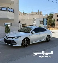  2 كامري 2020 فل مع فتحه وجلد