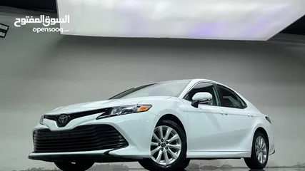  3 Toyota Camry 2020 LE