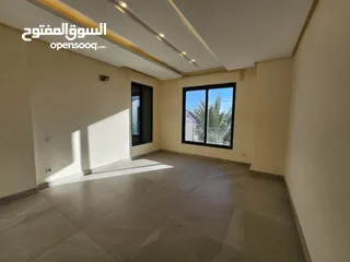  6 فيلا متلاصقة للبيع في عبدون - ref : 14510
