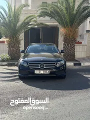  4 MERCEDES-BENZ E200 2018  فتحة ماشية 85 ألف وارد المانيه