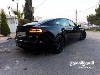  17 TESLA MODEL S PLAID 2022