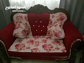  1 طقم كنب بحاله جيده 9مقاعد