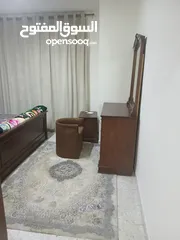  3 استوديو غرفة وصالة وحمامين وترث كبير