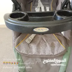  1 عربايه اطفال شبه جديده  قابل للتفاوض