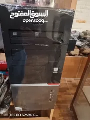  8 جـــهاز كــــمبيوتر مع جـــميع اكـــسسواراته للبيـــع