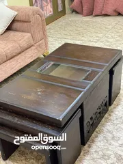  1 غرفة ضيوف بحال الوكالة 7 مقاعد مع طاولة وسط للبيع