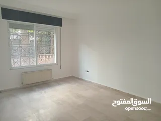  10 الرابية شقة طابق ارضي للبيع