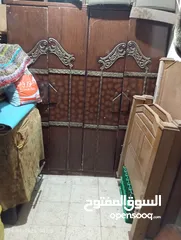  1 خزانه وتختين مفرد  بدون فرشات  بسعر 30 كلهم مع بعض