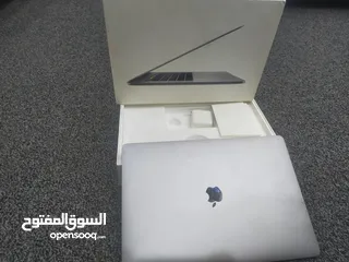  2 MacBook Pro MINT State