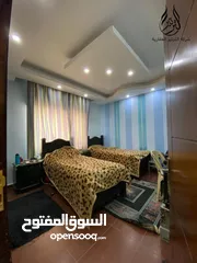  1 شقة  160م طابق اول في اجمل مناطق حي الصحابة
