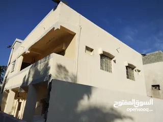 16 بيت عربي مؤلف من 8 غرق 2 صاله 4 حمام للايجار في عجمان سكن عائلي