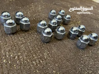  13 قطع ميتسوبيشي لانسر glx للبيع
