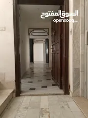  24 شقه في شميساني للبيع بسعر مناسب