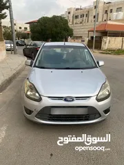  1 فورد فيجو موديل 2012 بحالة ممتازة للييع بسعر مغري