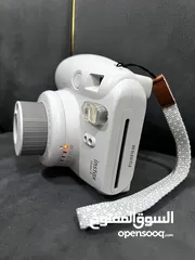  2 Fujifilm mini 9 intax Polaroid camera