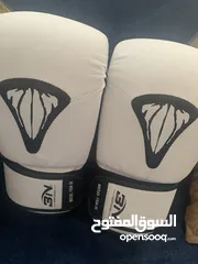  2 جلافز ملاكمة مستعمل 3 أيام شبه جديد