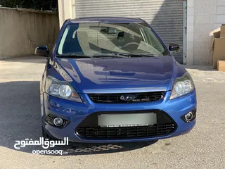  1 فورد فوكس 2009 لون كحلي اوتوماتيك 1600cc