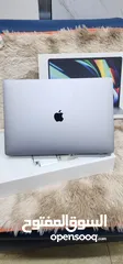  1 MacBook Pro A2141