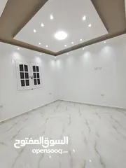  5 شقه في عماره مرخصه للبيع في الاسكندريه البيطاش شارع كرم الشام