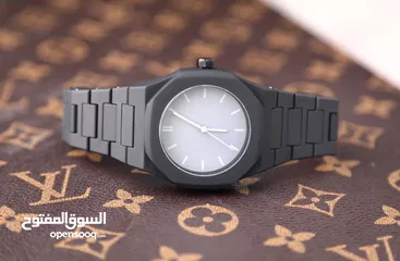  4 ساعة دي ون ميلانو مكفولة وتوصيل مجانا باقل سعر