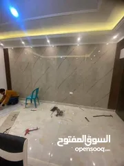  25 #رول  بديل الرخام الطول 2.80 م العرض 1.20  السماكة 3 ملم  مصنوع من الفوم واللاصق منه وفيه للجدران