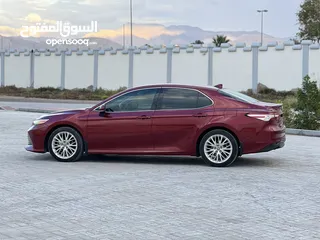  5 Toyota Camry XLE 2020