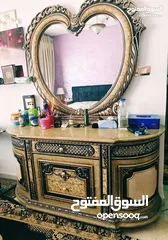  5 غرفه نوم حديثه بحاله ممتازه