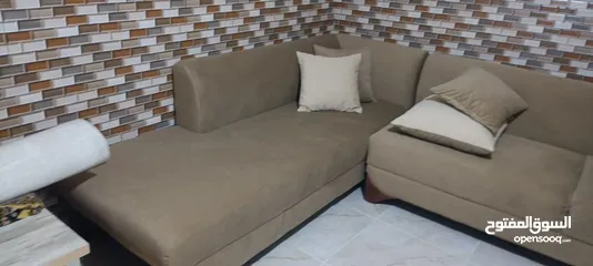  2 كوانر للبيع  الخشب سويد  الأرجل  زان  إسفنج دانلوب   جديد غير مستعمل ابداا