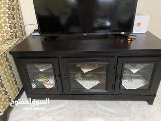  2 بوفيه تلفزيون ماركه آشلي الامريكيه وطاوله وسط